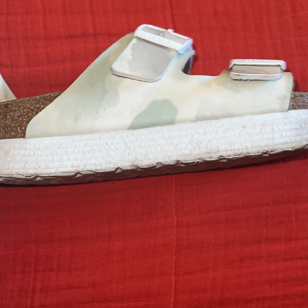 Birkenstock platform sandals. - Picture 4 of 4